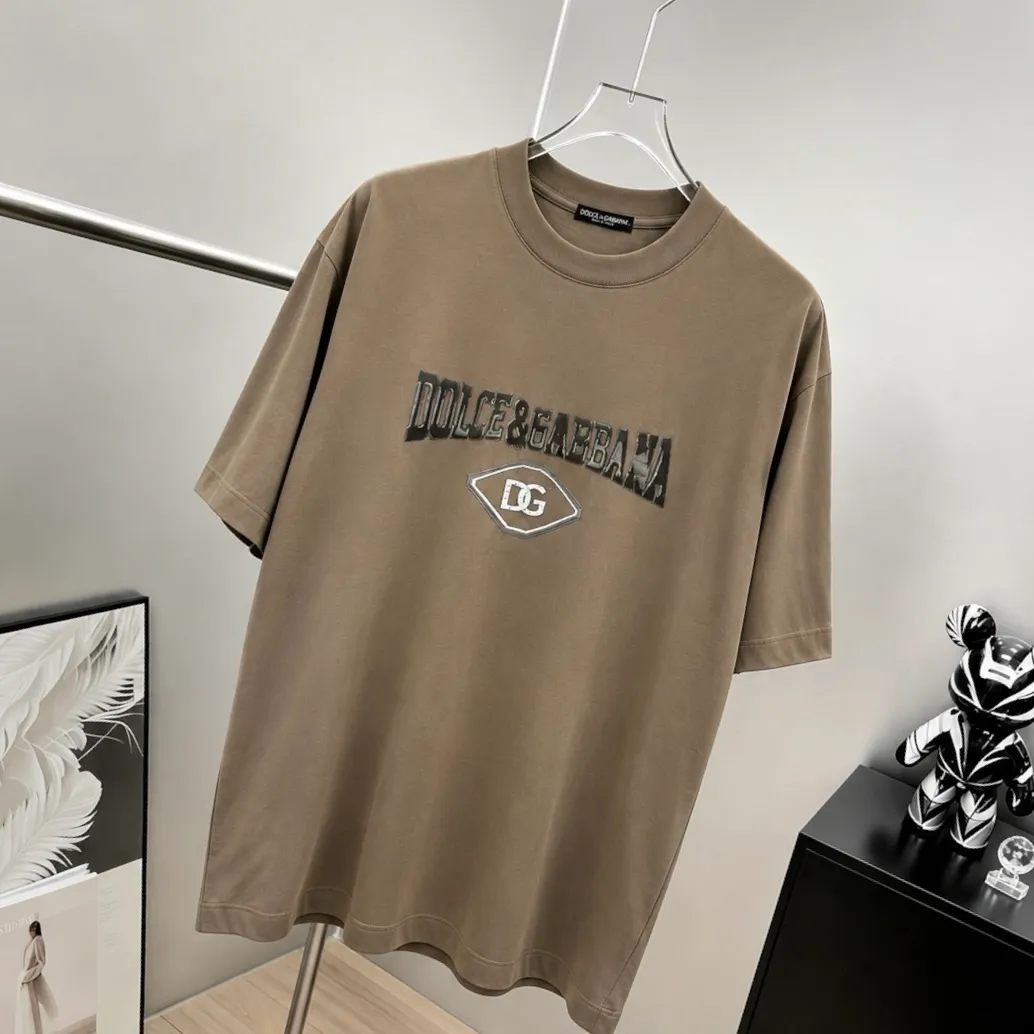 dg～ 《 》 ， tee ， Same Style ， : Black White Coffee Brown Size：S（90-130 ） M（125-150 ） L（135-165 ） XL（160-190 ） XXL（185